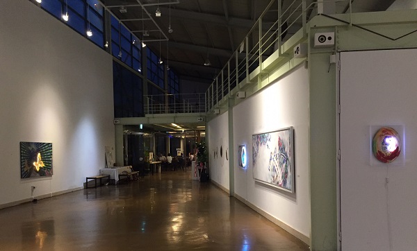 [전시르포] 나비작가 김현정｜‘빛-생명의 바람’展③-LED작업｜무한으로 날아가는 나비의 역동성